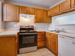 10500  Lake June   H03, Dallas Texas 75217