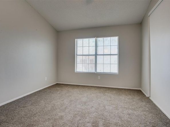 10500  Lake June   H03, Dallas Texas 75217