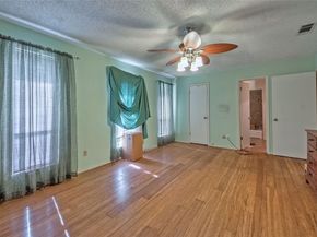 5311  Banting Way , Dallas Texas 75227