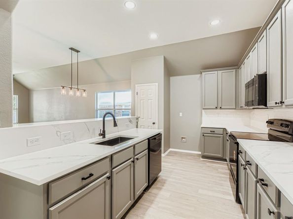 7723  Water Fowl Trail , Arlington Texas 76002