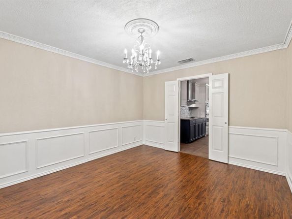 817  Sylvan Drive , Fort Worth Texas 76120