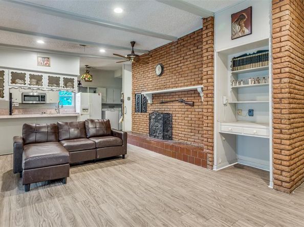 8516  La Jolla Court , Benbrook Texas 76116