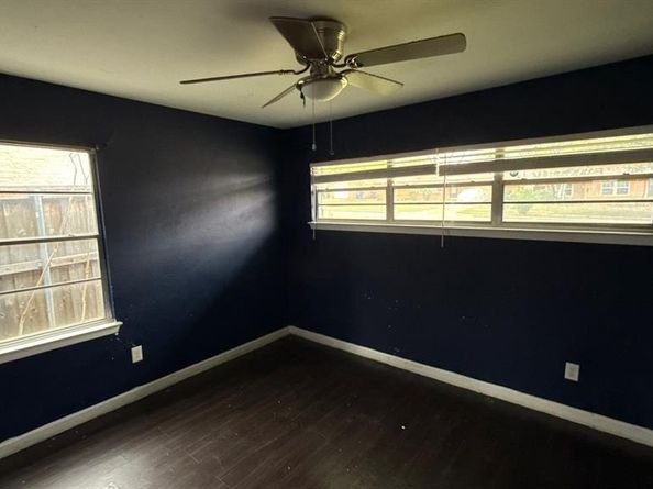 625  Midvale Drive , Dallas Texas 75232