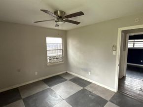 625  Midvale Drive , Dallas Texas 75232