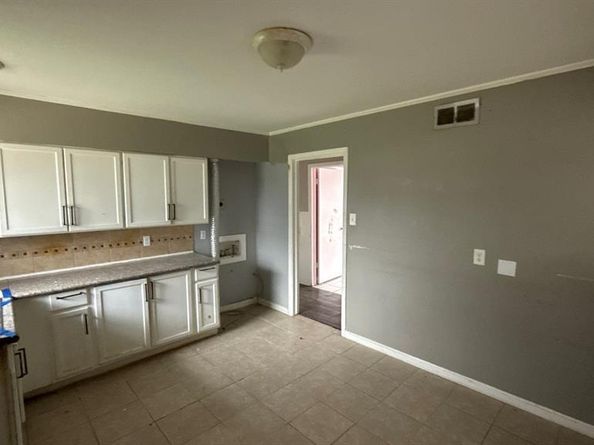 625  Midvale Drive , Dallas Texas 75232