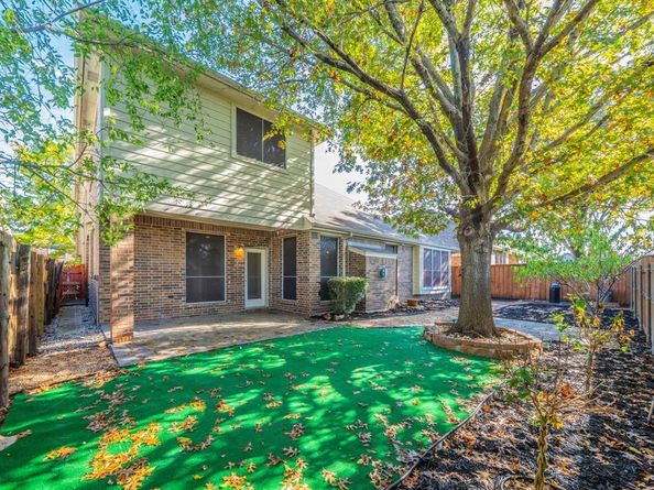 7042  Hedgebrook Drive , Dallas Texas 75249