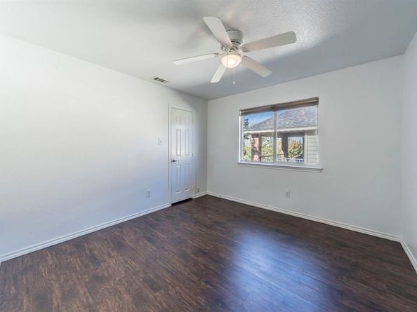 7042  Hedgebrook Drive , Dallas Texas 75249