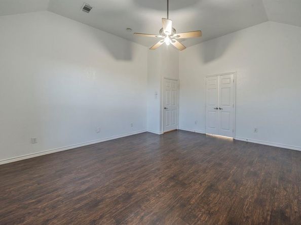 7042  Hedgebrook Drive , Dallas Texas 75249