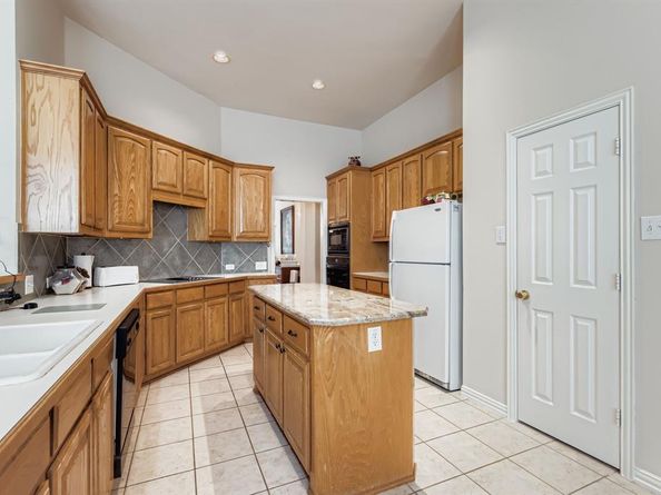 2029  Fleming Drive , McKinney Texas 75072