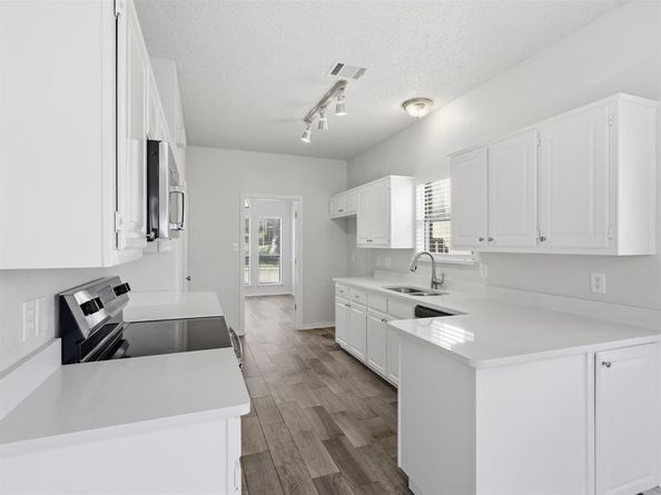 1741  Circle Creek Drive , Lewisville Texas 75067