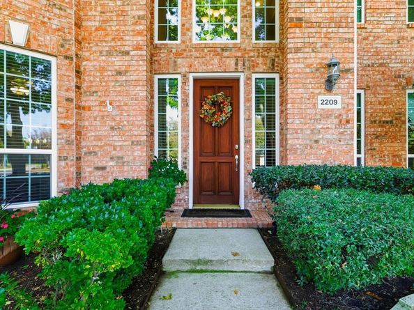 2209  Sagebrush Drive , Flower Mound Texas 75028