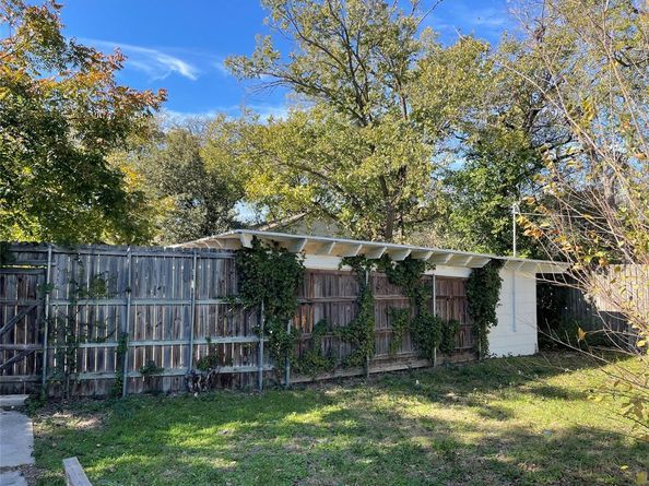 2203  Fowler Drive , Denton Texas 76209