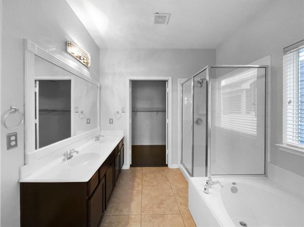 1701  Jasmine Trail , Savannah Texas 76227