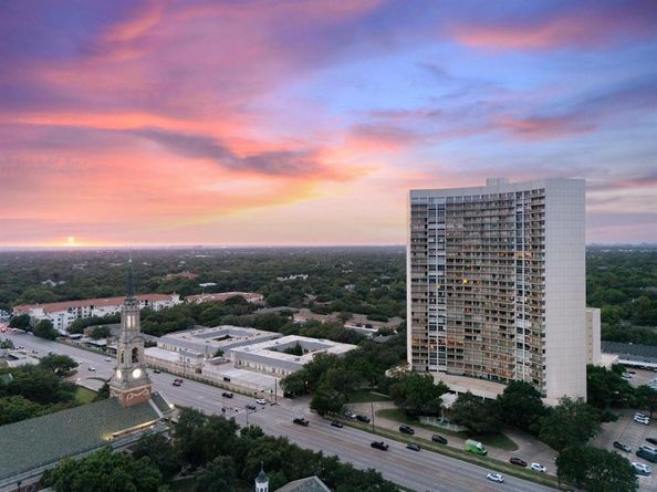 6211 W Northwest Highway  2401, Dallas Texas 75225