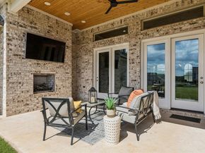 4309  Laura Lane , Flower Mound Texas 75022