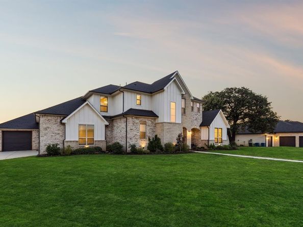 4309  Laura Lane , Flower Mound Texas 75022