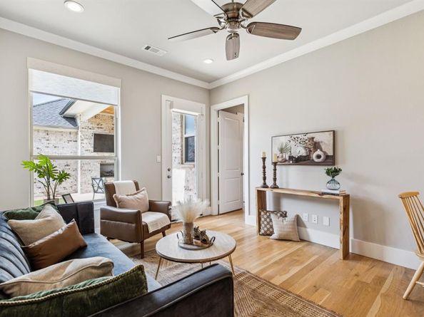 4309  Laura Lane , Flower Mound Texas 75022