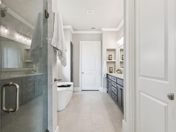 4309  Laura Lane , Flower Mound Texas 75022