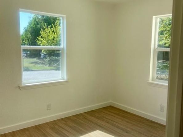 1451  Greenbrier Drive , River Oaks Texas 76114