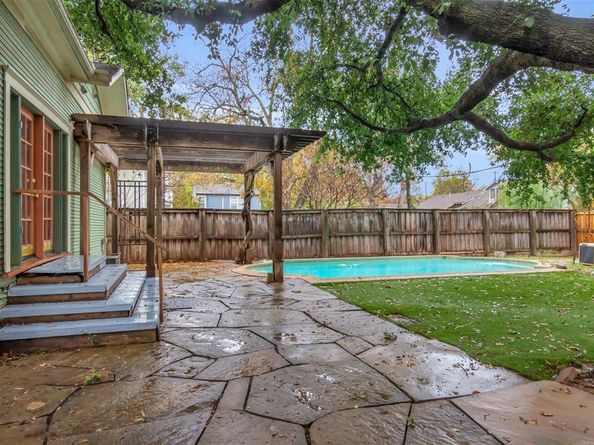 4803  Swiss Avenue , Dallas Texas 75204
