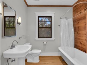 4803  Swiss Avenue , Dallas Texas 75204