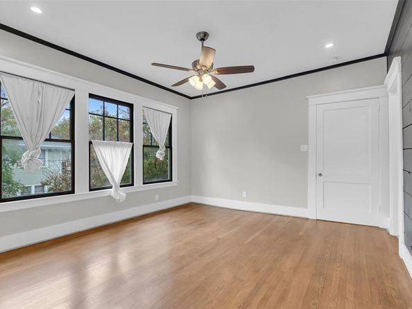 4803  Swiss Avenue , Dallas Texas 75204