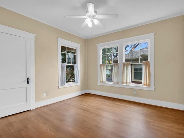 4803  Swiss Avenue , Dallas Texas 75204