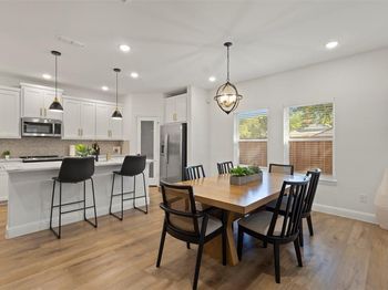 3122  Chihuahua Avenue 