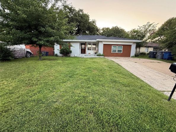 665  Cedarcliff Drive , Dallas Texas 75217