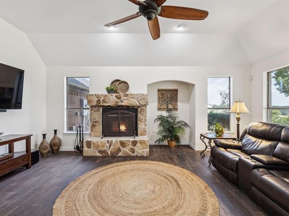 10500  Los Rios Drive , Fort Worth Texas 76179