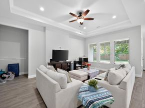 1005  Oak Street , Grand Prairie Texas 75050