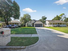 1005  Oak Street , Grand Prairie Texas 75050