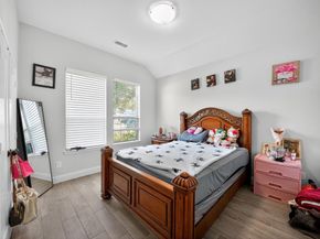 1005  Oak Street , Grand Prairie Texas 75050