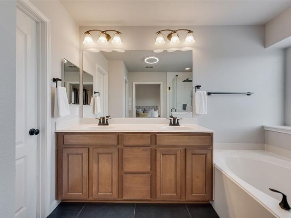 1805  English Lane , Carrollton Texas 75006