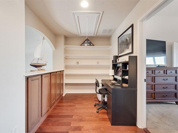 1805  English Lane , Carrollton Texas 75006