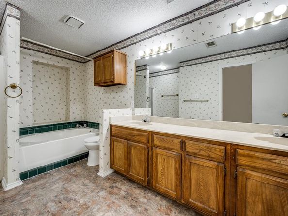 3600  Fairview Drive , Corinth Texas 76210
