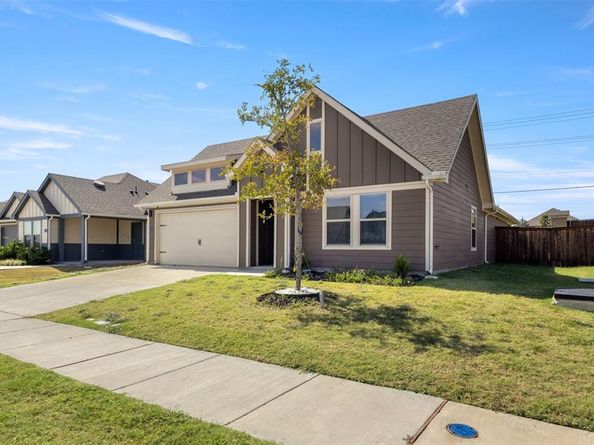 11129  Pond View Court , Providence Village Texas 76227