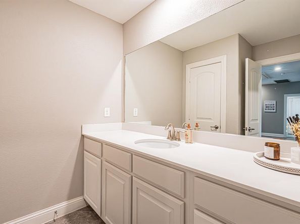 10713  Fort Stockton  , McKinney Texas 75071
