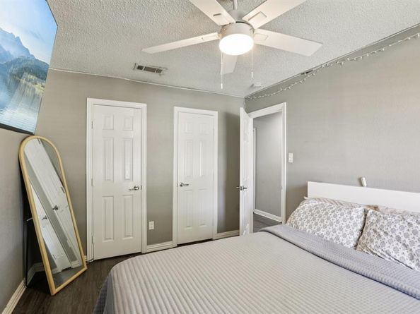 102 E Ridgegate Drive , Garland Texas 75040