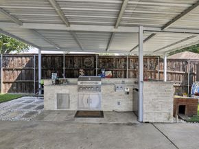 102 E Ridgegate Drive , Garland Texas 75040