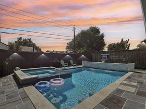 102 E Ridgegate Drive , Garland Texas 75040