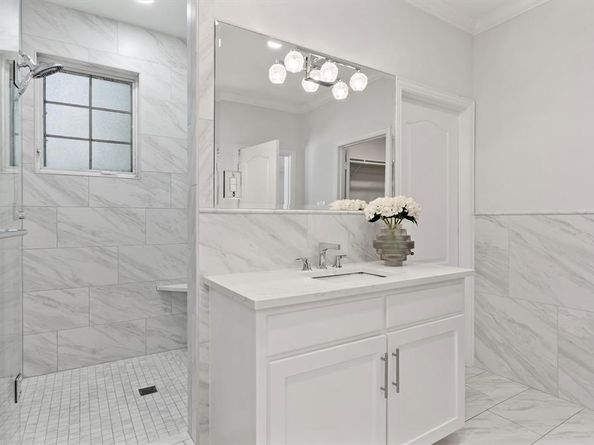 4415  Gloster Road , Dallas Texas 75220