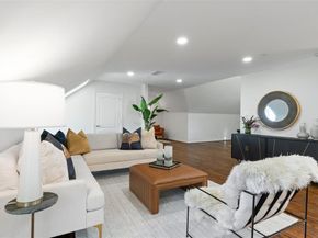 4415  Gloster Road , Dallas Texas 75220