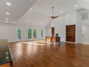 4415  Gloster Road , Dallas Texas 75220