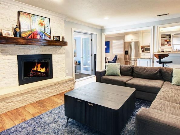 3230  Camelot Drive , Dallas Texas 75229