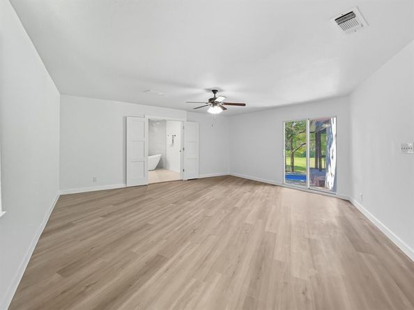 200  Silverleaf Drive , Fort Worth Texas 76112