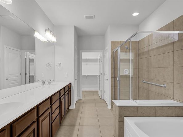 862  Carrington Greens Drive , Frisco Texas 75036