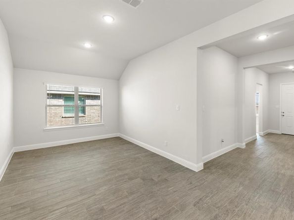 103  Whistling Duck  , Balch Springs Texas 75181