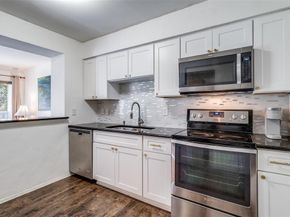 5740  Martel Avenue  A10, Dallas Texas 75206