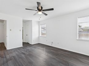 15825  El Estado Drive , Dallas Texas 75248